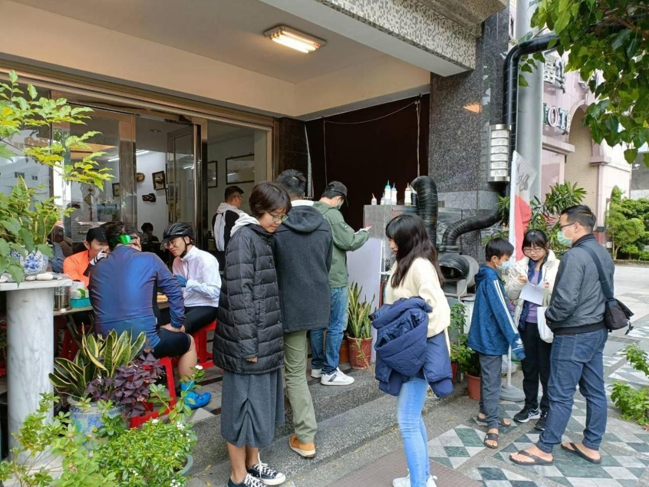 Hualien Traveler'S House Lägenhet Exteriör bild